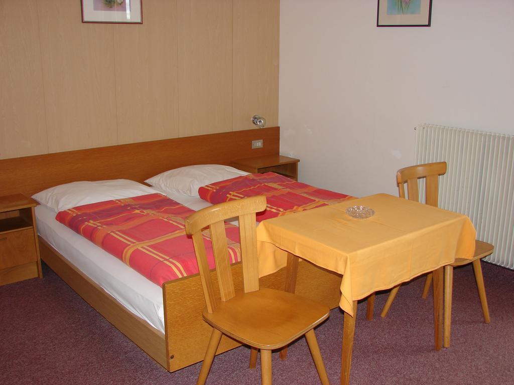 Pension Rastnerhof Luson Esterno foto